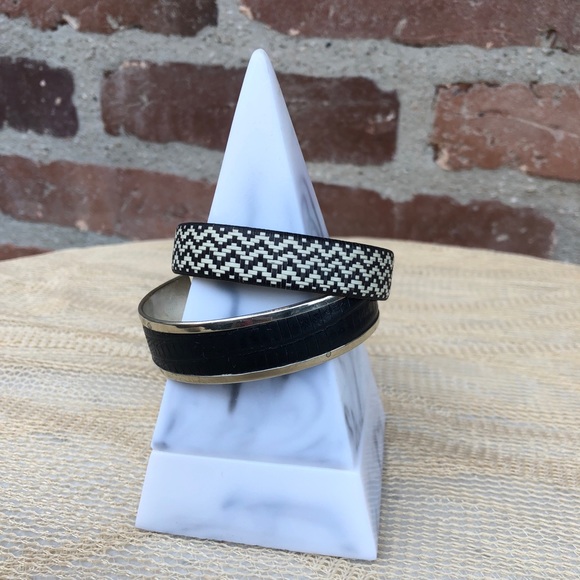 🐝 2 for $10🐝 Black Beauties of the Bangle Variety - Picture 2 of 6